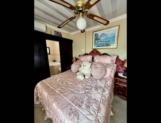 4 BEDROOM FREEHOLD FOR SALE IN BELLAIR